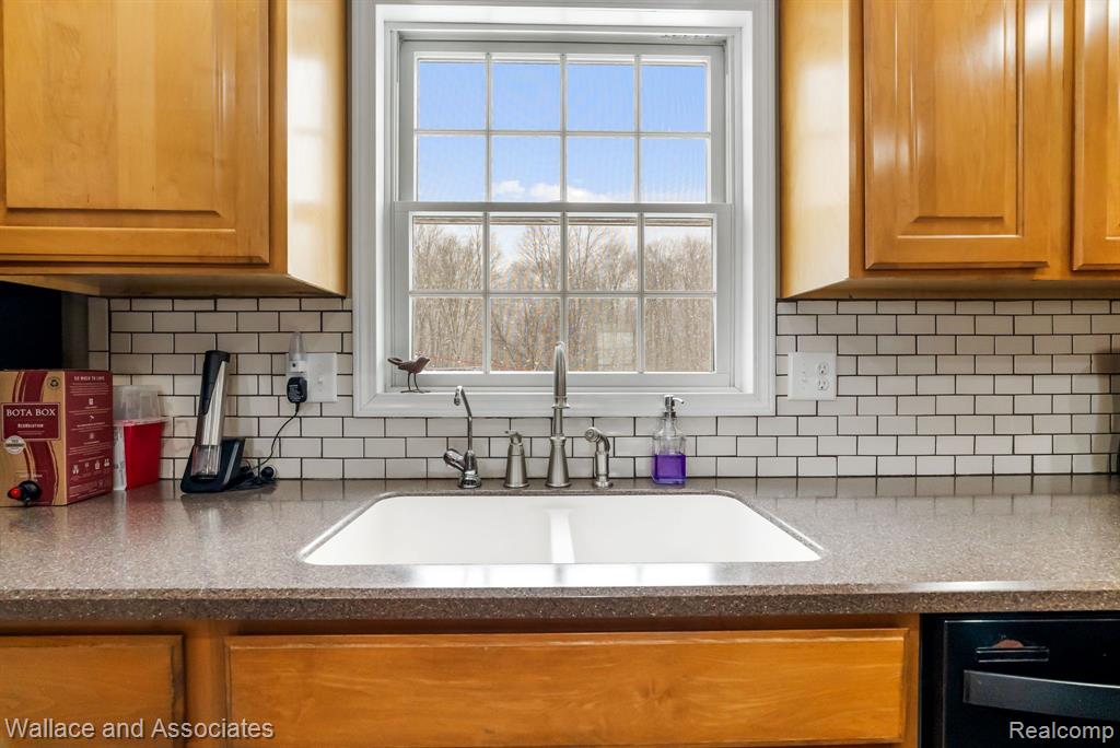 300 PINE RIDGE RD Road, St. Clair, MI 48079 — Photo 12