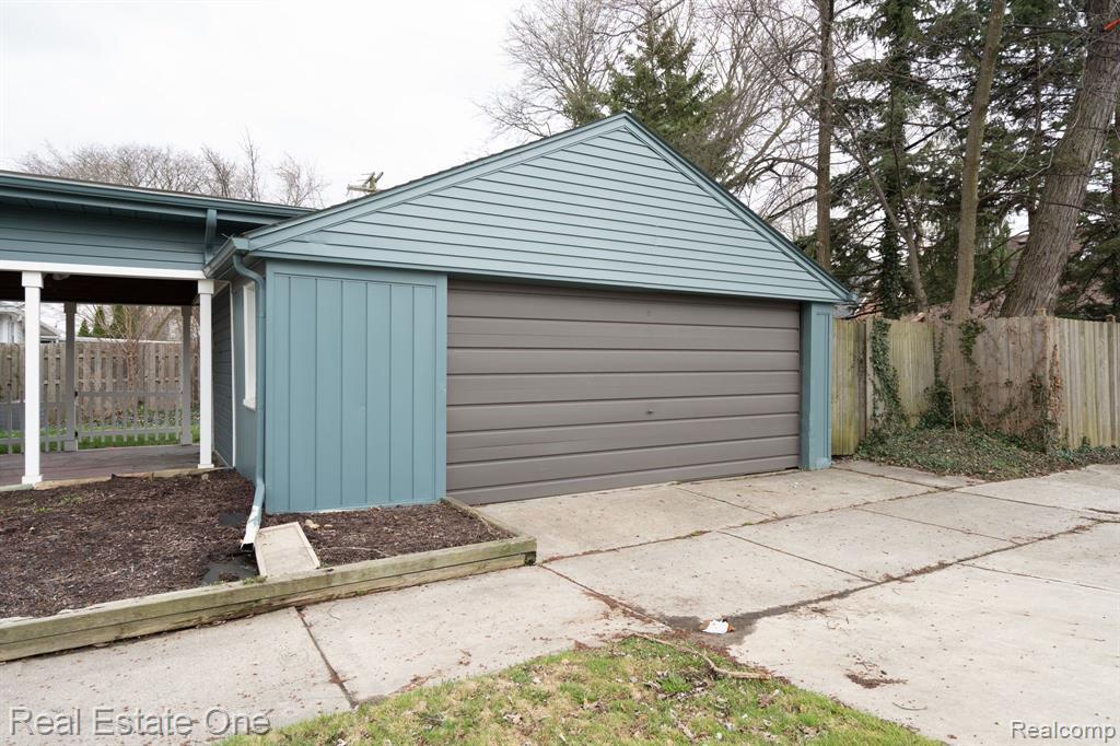 4727 OLIVIA AVENUE, Royal Oak, MI 48073 — Photo 31