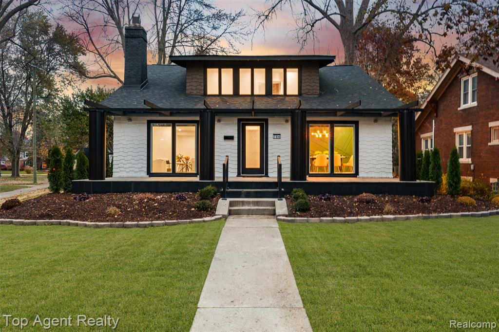 784 Barrington Road, Grosse Pointe Park, MI 48230 — Photo 2