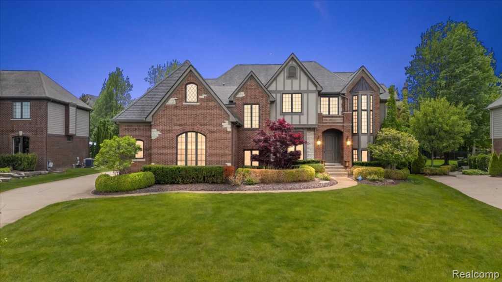 2885 Ambleside Court, Rochester, MI 48306 — Photo 2