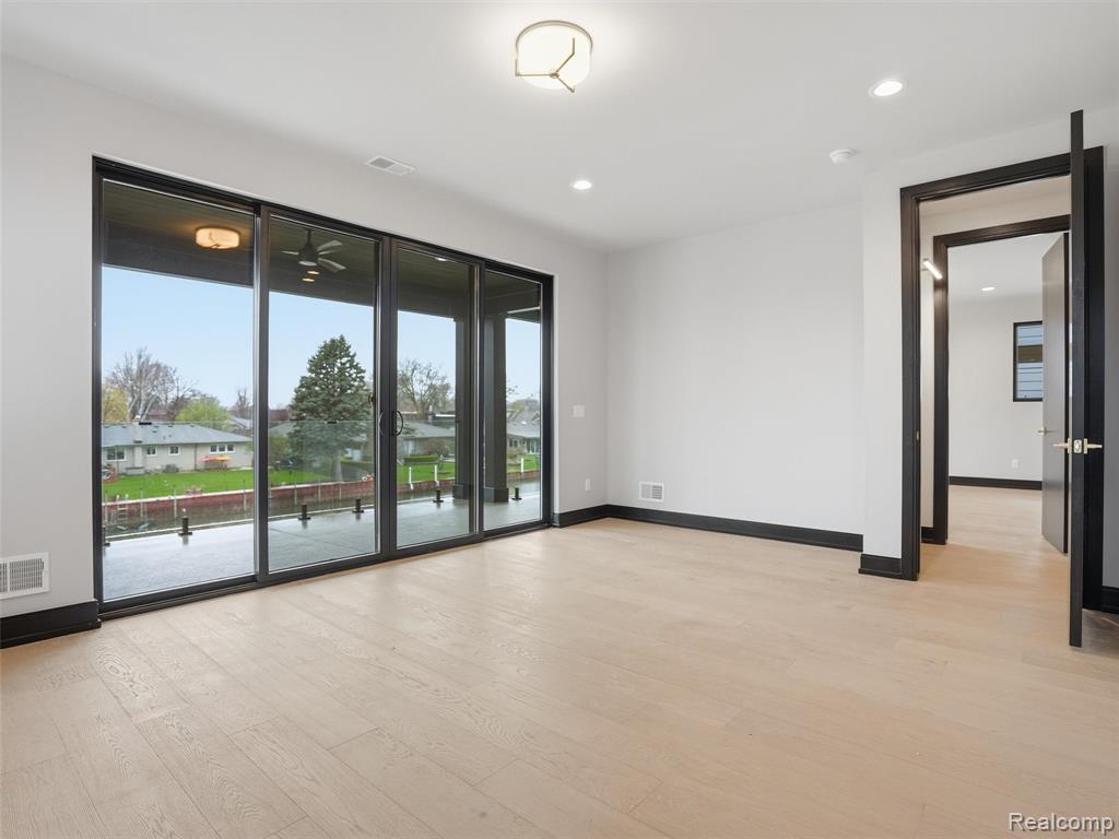 41215 Belvidere Street, Harrison Township, MI — Photo 30