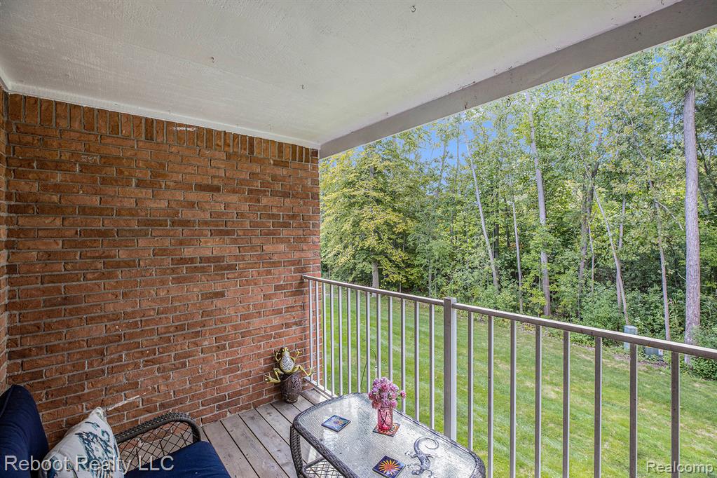 56083 Chesapeake Trail, Shelby Twp, MI 48316 — Photo 13