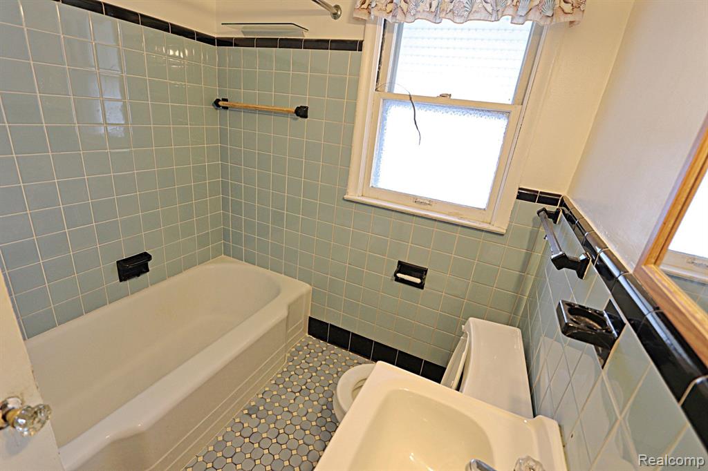 7281 PARKLAND, Redford, MI 48239 — Photo 21