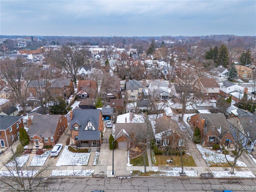 466 Touraine Road, Grosse Pointe Farms, MI 48236 — Photo 23