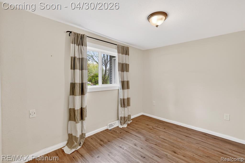 2417 Howald Avenue, Flint, MI 48504 — Photo 23