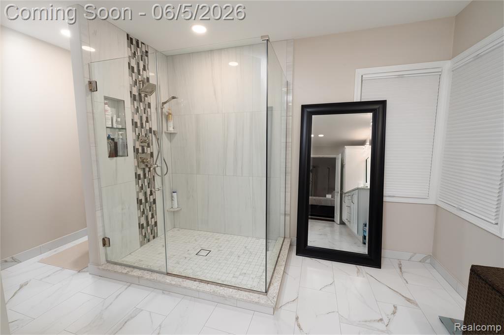 6514 Shagbark Drive, Troy, MI 48098 — Photo 18