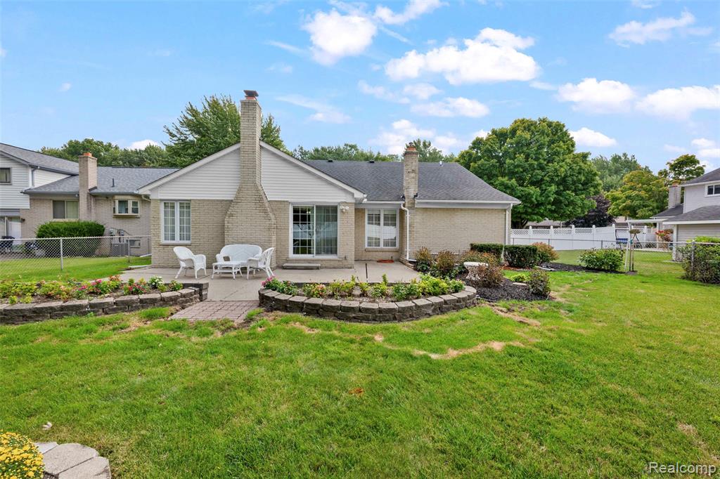 9450 Continental Drive, Taylor, MI 48180 — Photo 8