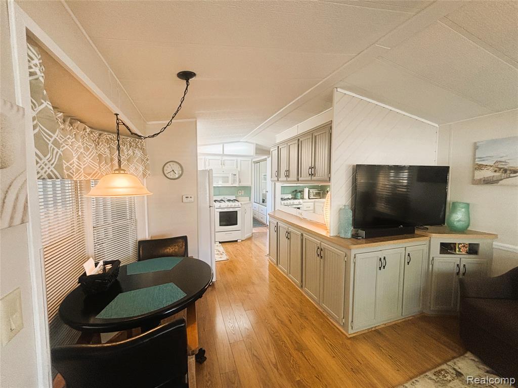 5244 Independence Lane, 52, Lexington, MI 48450 — Photo 19