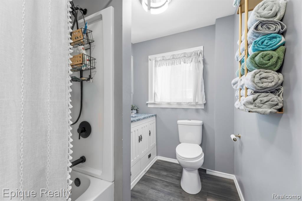 749 16th Street, Port Huron, MI 48060 — Photo 10