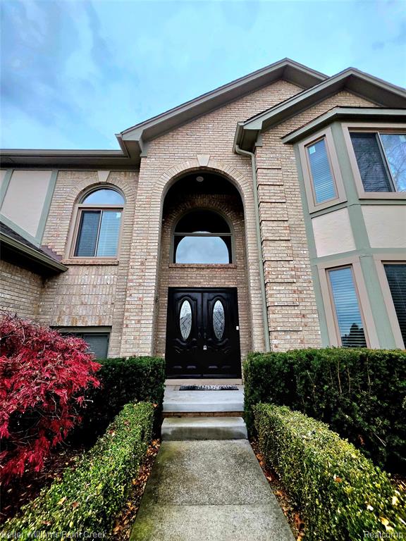 52921 Sawmill Creek Drive, Macomb, MI 48042 — front exterior