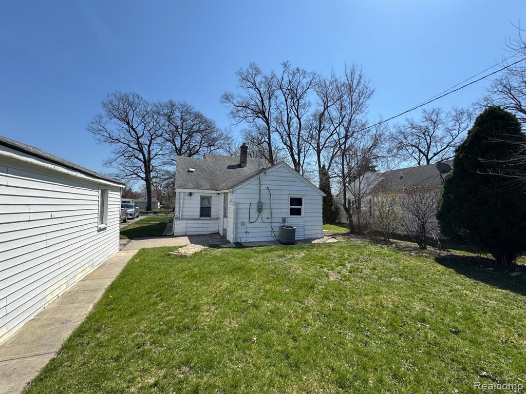 24025 CUNNINGHAM Avenue, Warren, MI 48091 — Photo 19