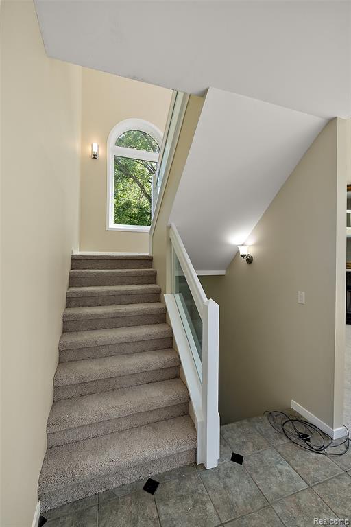 6358 Golden Lane, West Bloomfield, MI — Photo 18
