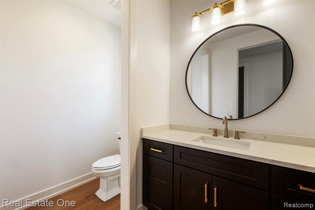 1517 KESSLER Avenue, Keego Harbor, MI 48320 — Photo 12