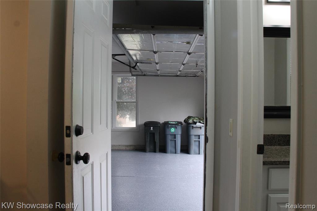 5226 Green Road, West Bloomfield, MI 48323 — Photo 30