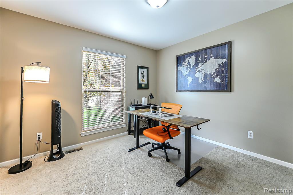 58724 Carriage Lane, South Lyon, MI 48178 — Photo 11