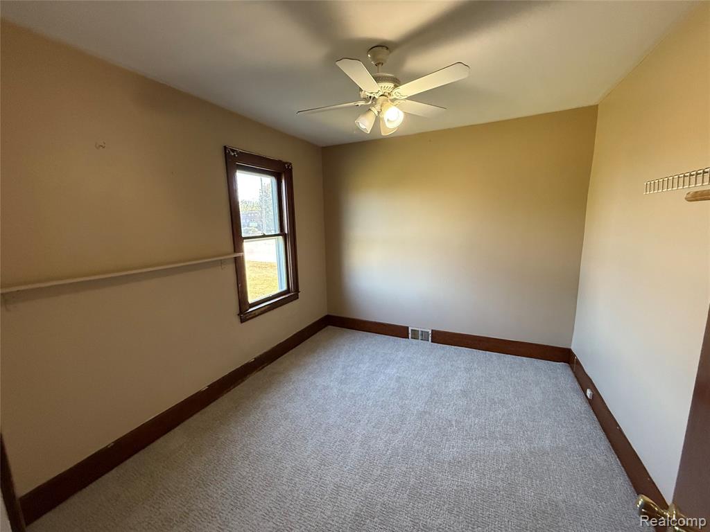 50811 Romeo Plank Road, Macomb, MI 48044 — Photo 9