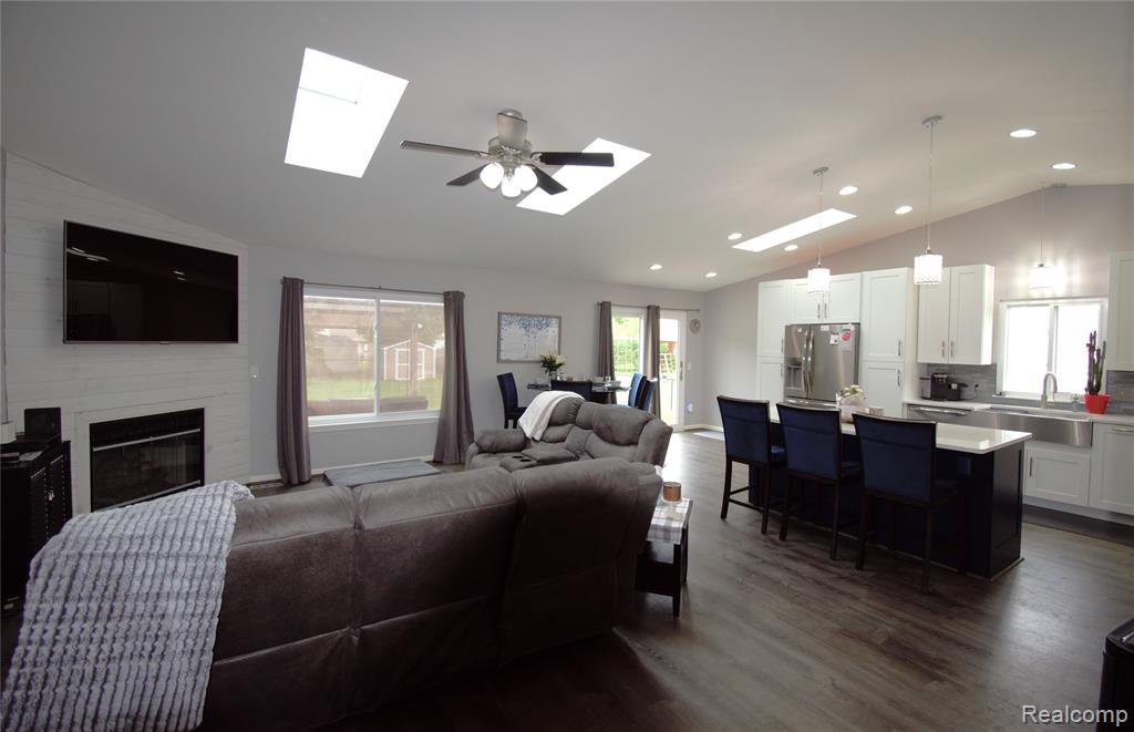 313 Janet Lane, Almont, MI 48003 — Photo 7