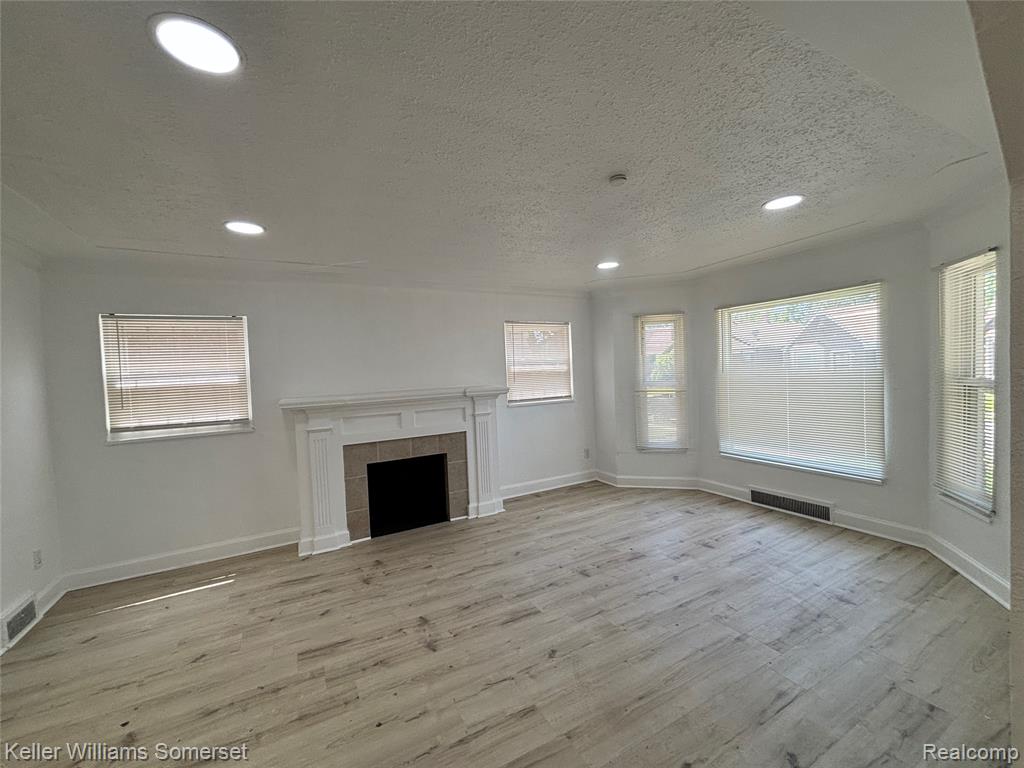 14800 Woodmont Avenue, Detroit, MI 48227 — Photo 4