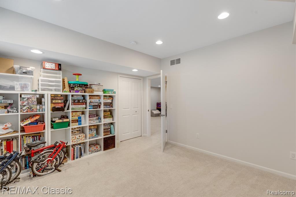 23774 SEMINOLE Trail, Novi, MI — Photo 39