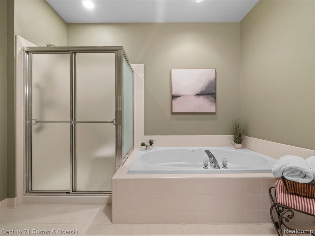 16585 LYONHURST Circle, 115, Northville, MI 48168 — Photo 29