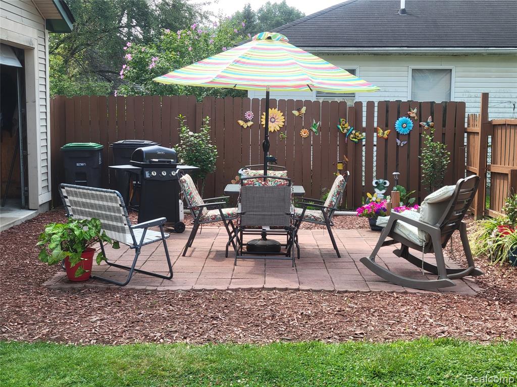 5869 Hipp Street, Taylor, MI 48180 — Photo 8