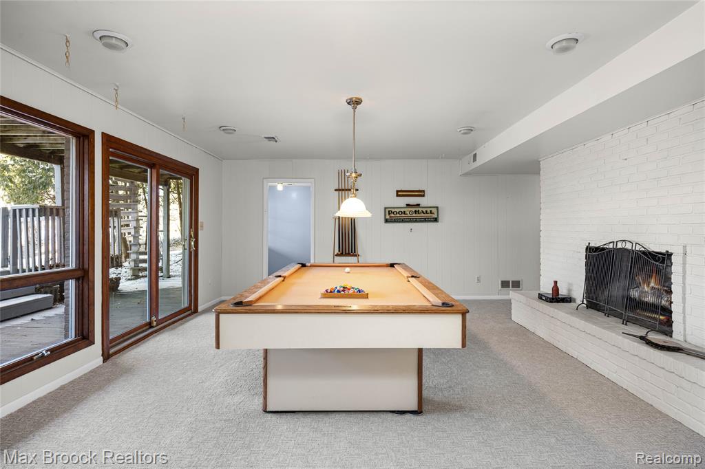 35550 Pleasant Valley Road, Farmington Hills, MI, 48331