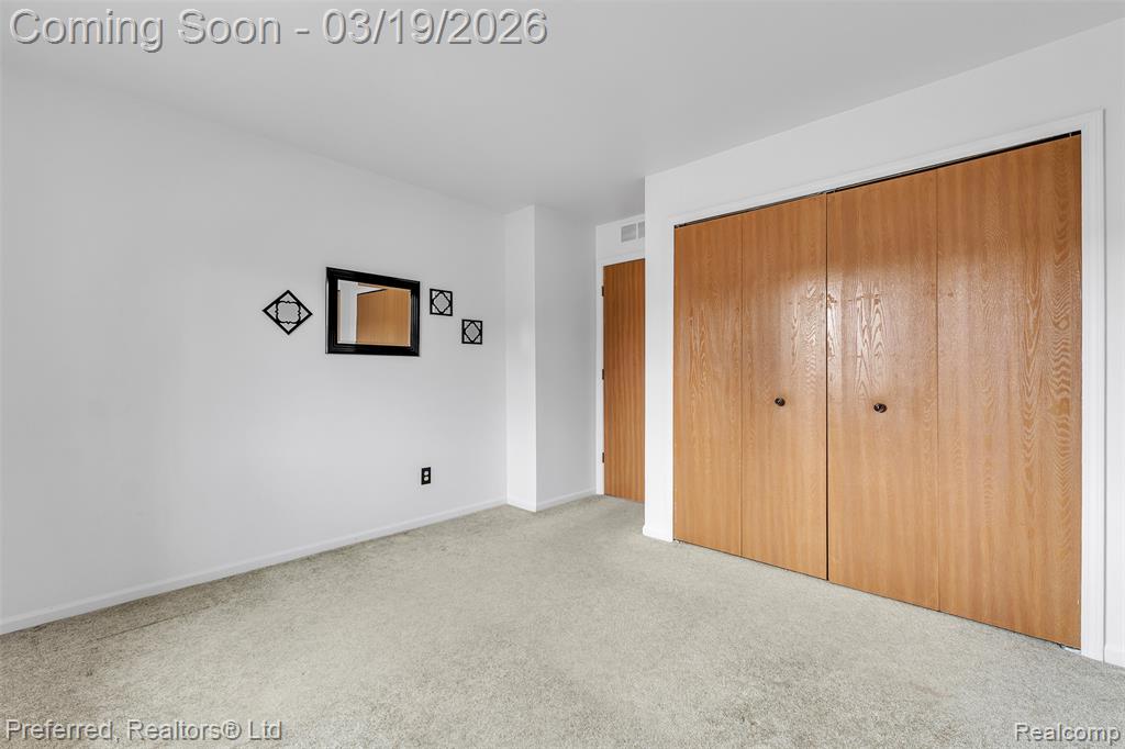 42751 Lilley Pointe Drive, Canton, MI 48187 — Photo 25