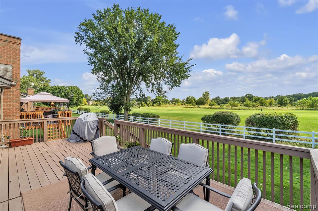 1955 PEBBLE CREEK Drive, Canton, MI 48188 — Photo 48