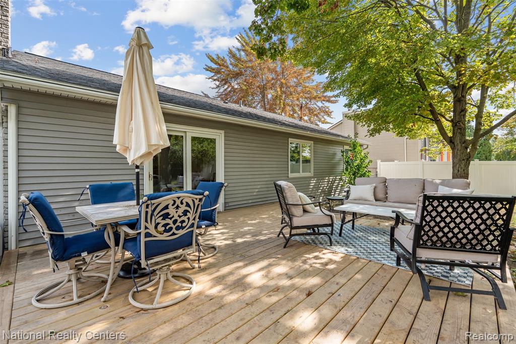 24320 Westpointe Street, Brownstown, MI 48183 — Photo 29