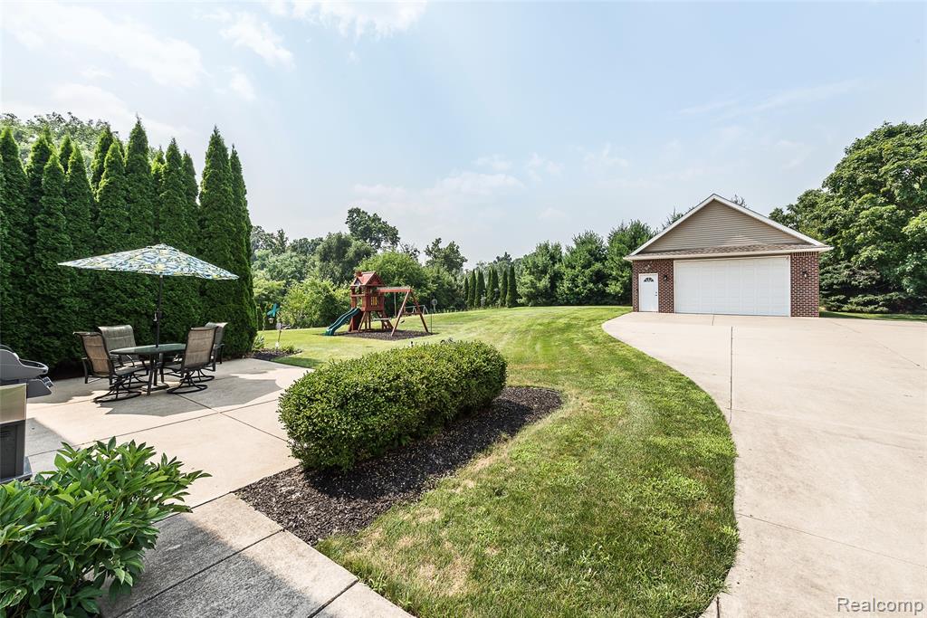 2116 Ore Creek Lane, Brighton, MI 48114 — Photo 46