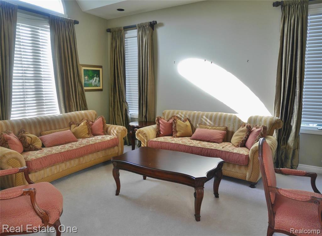 5846 CLEARVIEW Drive, Troy, MI 48098 — Photo 5
