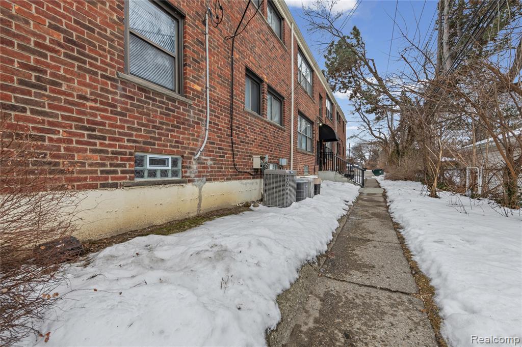 25777 Woodward Avenue, 204, Royal Oak, MI 48067 — Photo 16