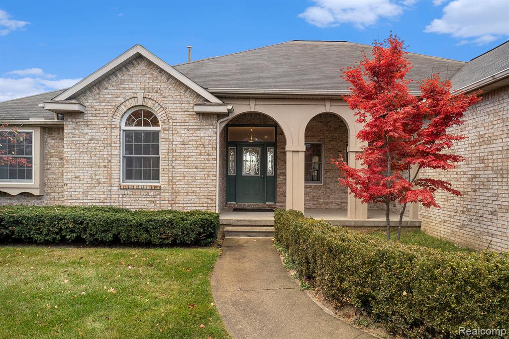 4382 Oak Tree Court, Fenton, MI 48430 — Photo 5