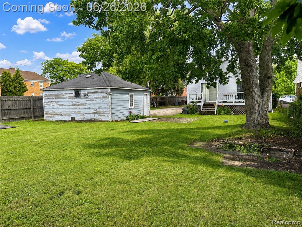 8056 Central, Center Line, MI 48015 — Photo 24