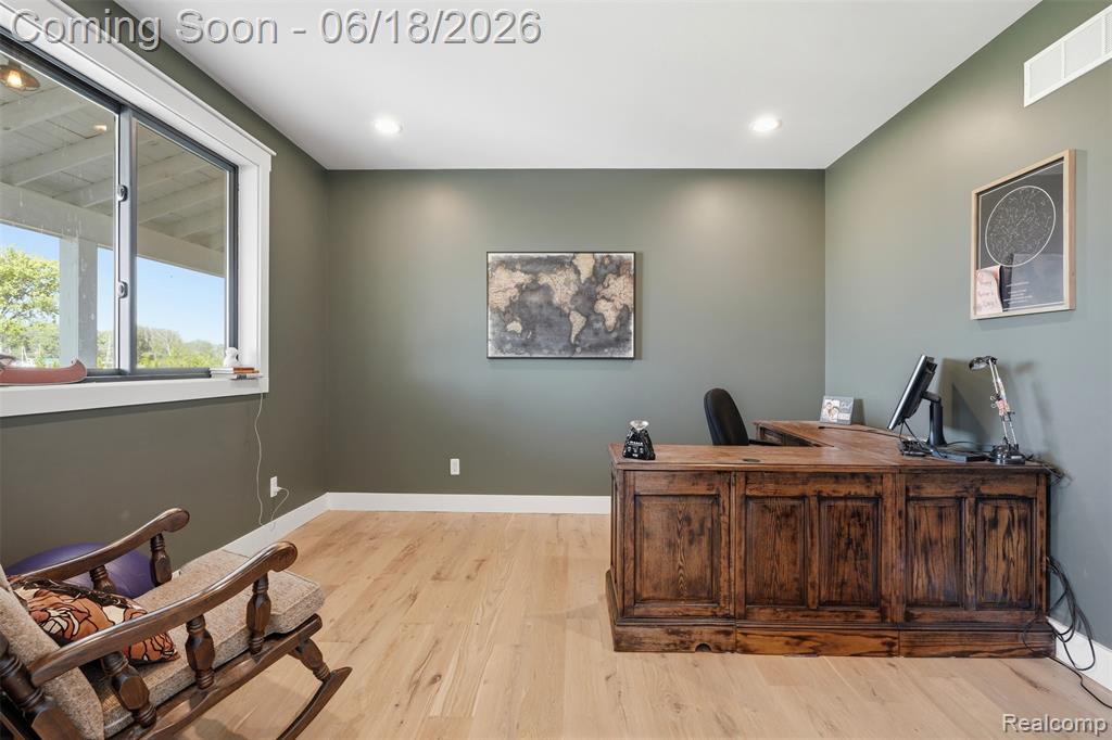 31100 S River Road, Harrison Township, MI — Photo 17