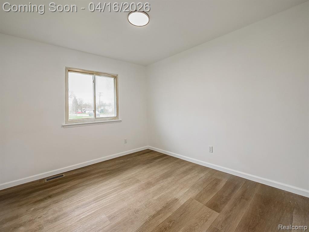 32209 Eastway Street, Roseville, MI 48066 — Photo 10