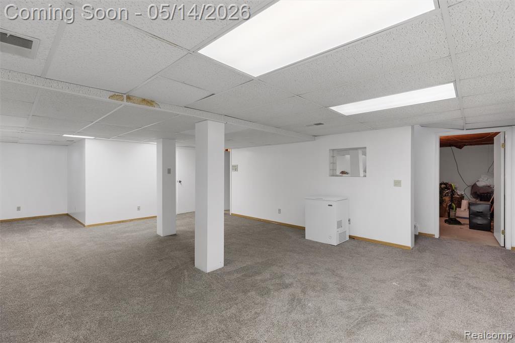 27526 Bridle Hills Drive, Farmington, MI 48336 — Photo 32