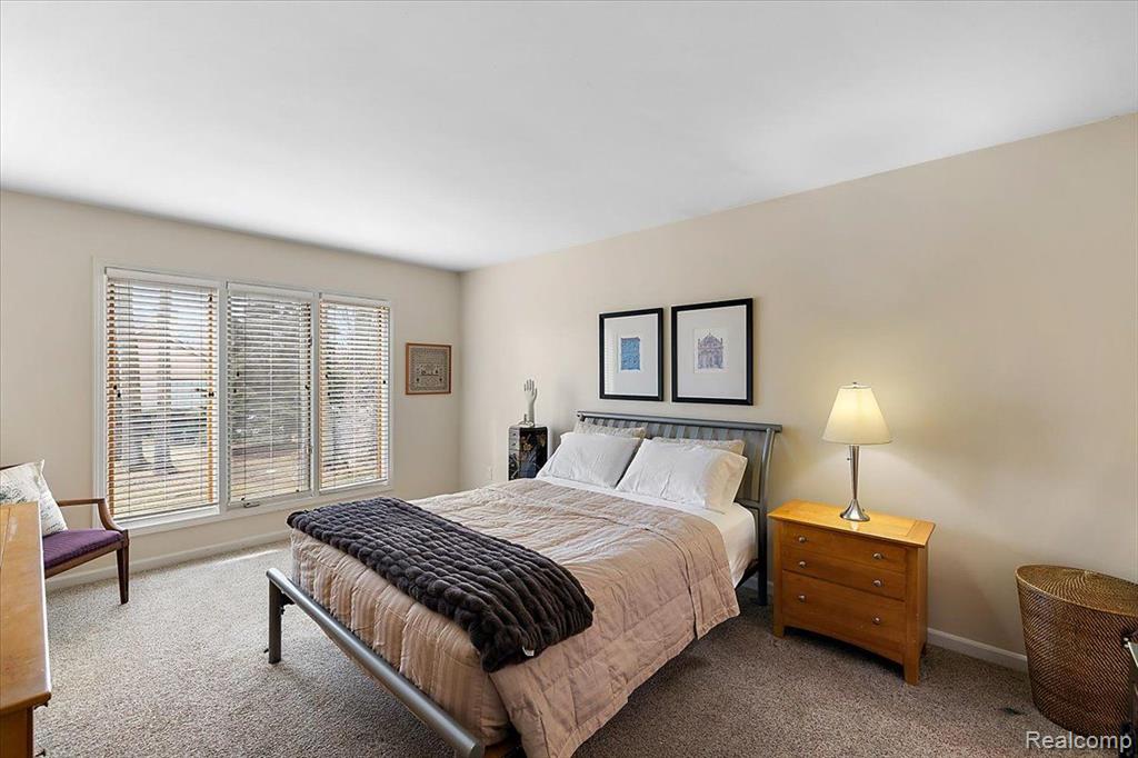 5853 Dawn Ridge Drive, Troy, MI 48098 — Photo 28