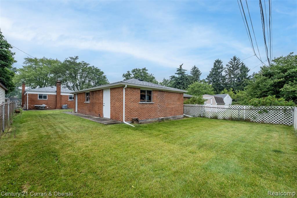 6216 Kinmore Street, Dearborn Heights, MI 48127 — Photo 36
