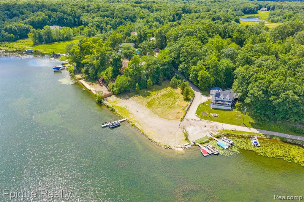 4058 Hunt Road, Lapeer, MI 48446 — Photo 10