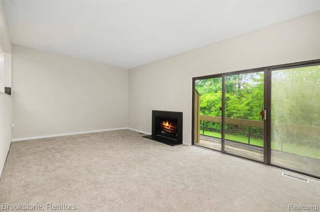 7440 Azalea Court, West Bloomfield, MI — Photo 8