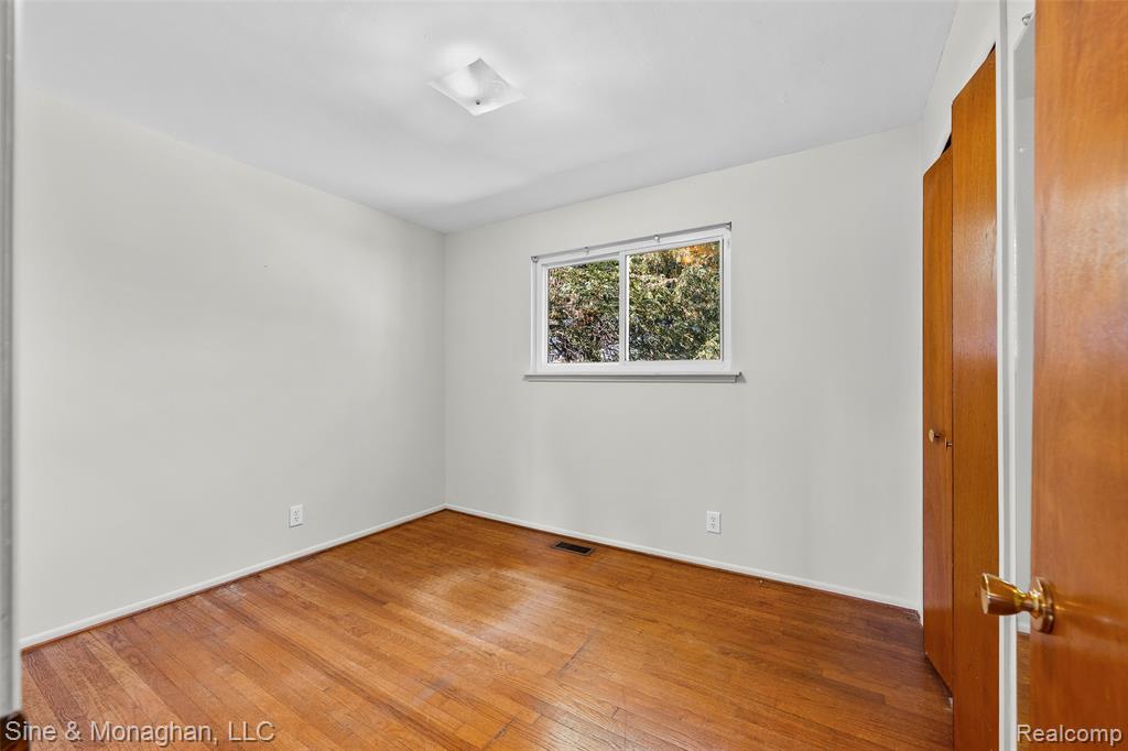 4079 Sudbury Drive, Warren, MI 48092 — Photo 10