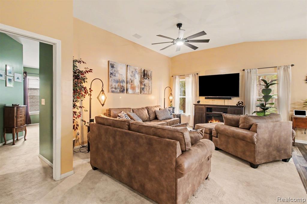2661 Signature Circle, Pinckney, MI 48169 — Photo 11