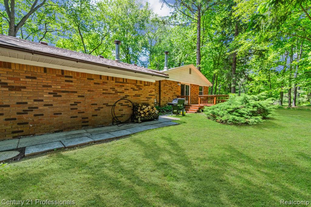 8638 Stone Road, Clay, MI 48001 — Photo 49