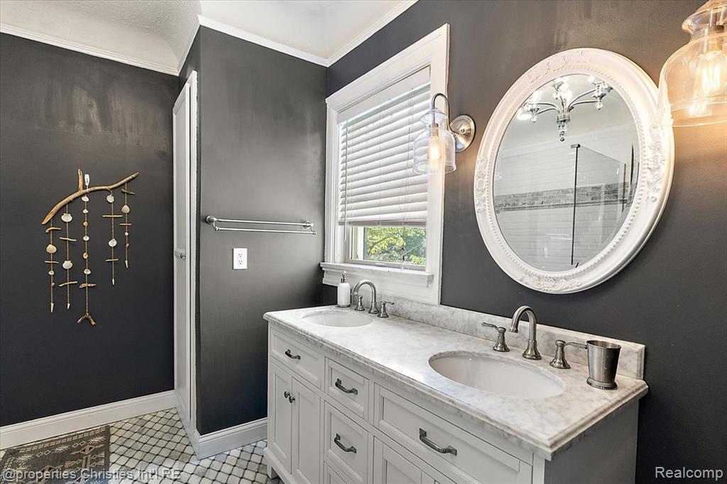 777 Kensington Lane, Bloomfield Hills, MI 48304 — Photo 49