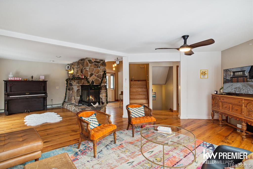 897 Annie Lang Drive, Milford, MI 48381 — Photo 10