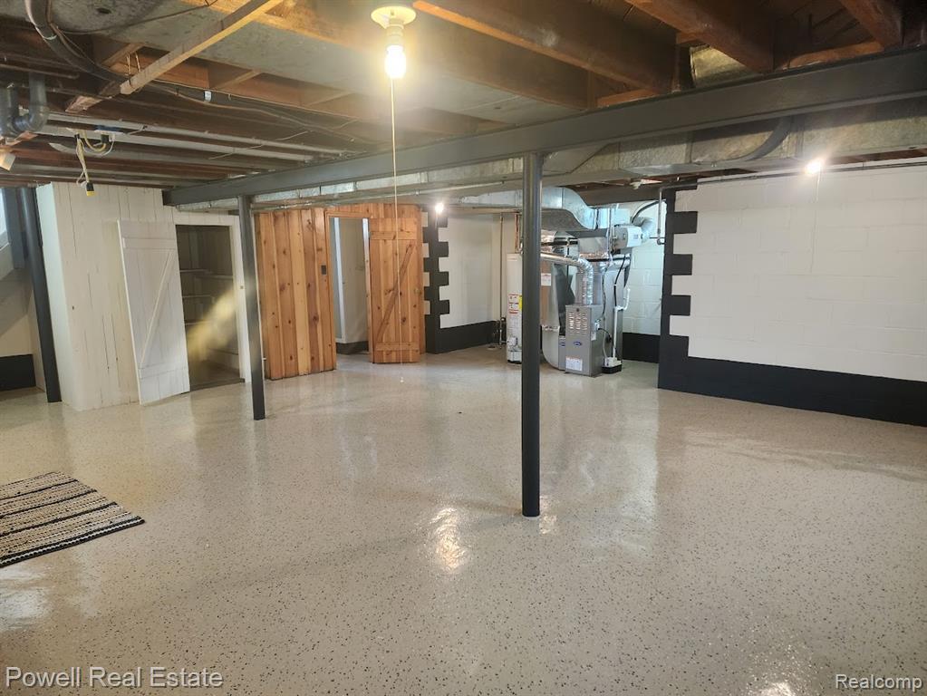 912 Cedarhill Drive, Royal Oak, MI 48067 — Photo 13
