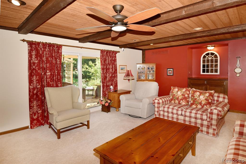 5544 WHITE HALL Circle, West Bloomfield, MI 48323 — Photo 17