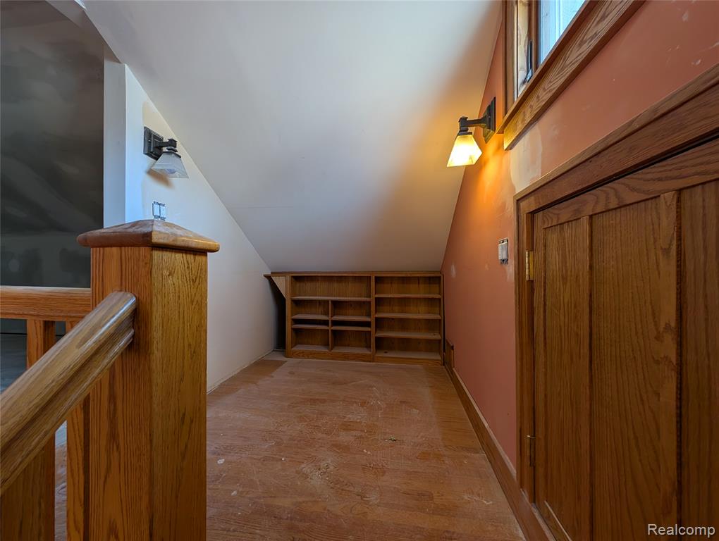 909 Hilldale Drive, Royal Oak, MI 48067 — Photo 23
