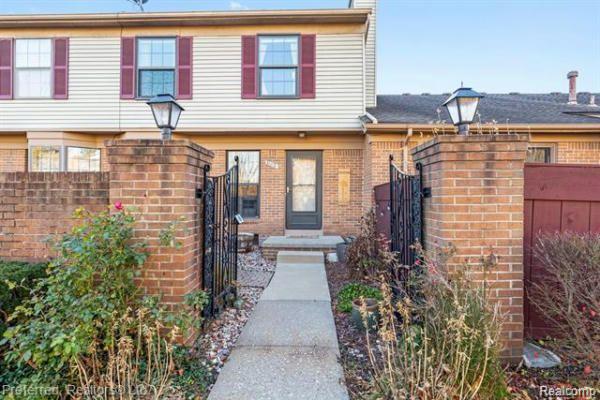 31242 COUNTRY Way, Farmington Hills, MI 48331 — front exterior